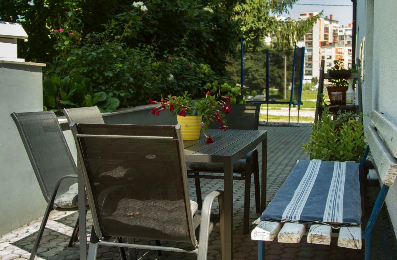 Apartment Magnolija - Free Parking Karlovac Dış mekan fotoğraf